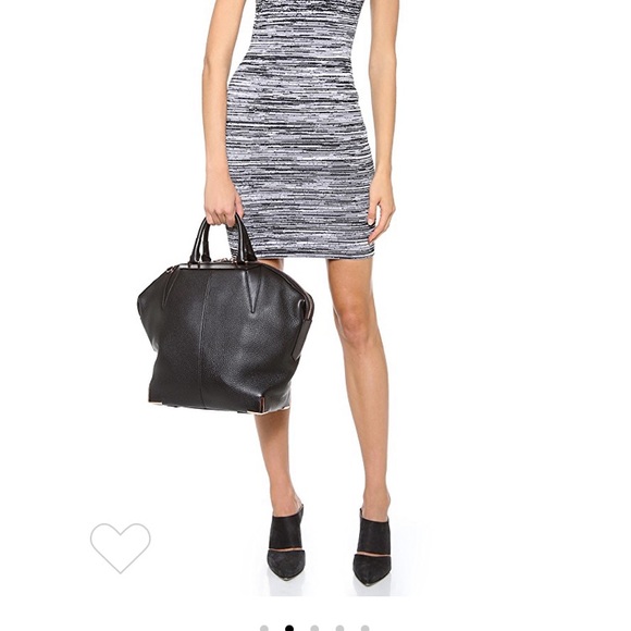 Ladies Designer Handbag - Picture 4 of 7